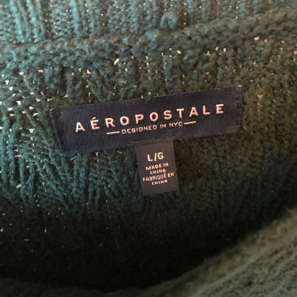 Hunter Green Cable Knit Sweater - Picture 3 of 4